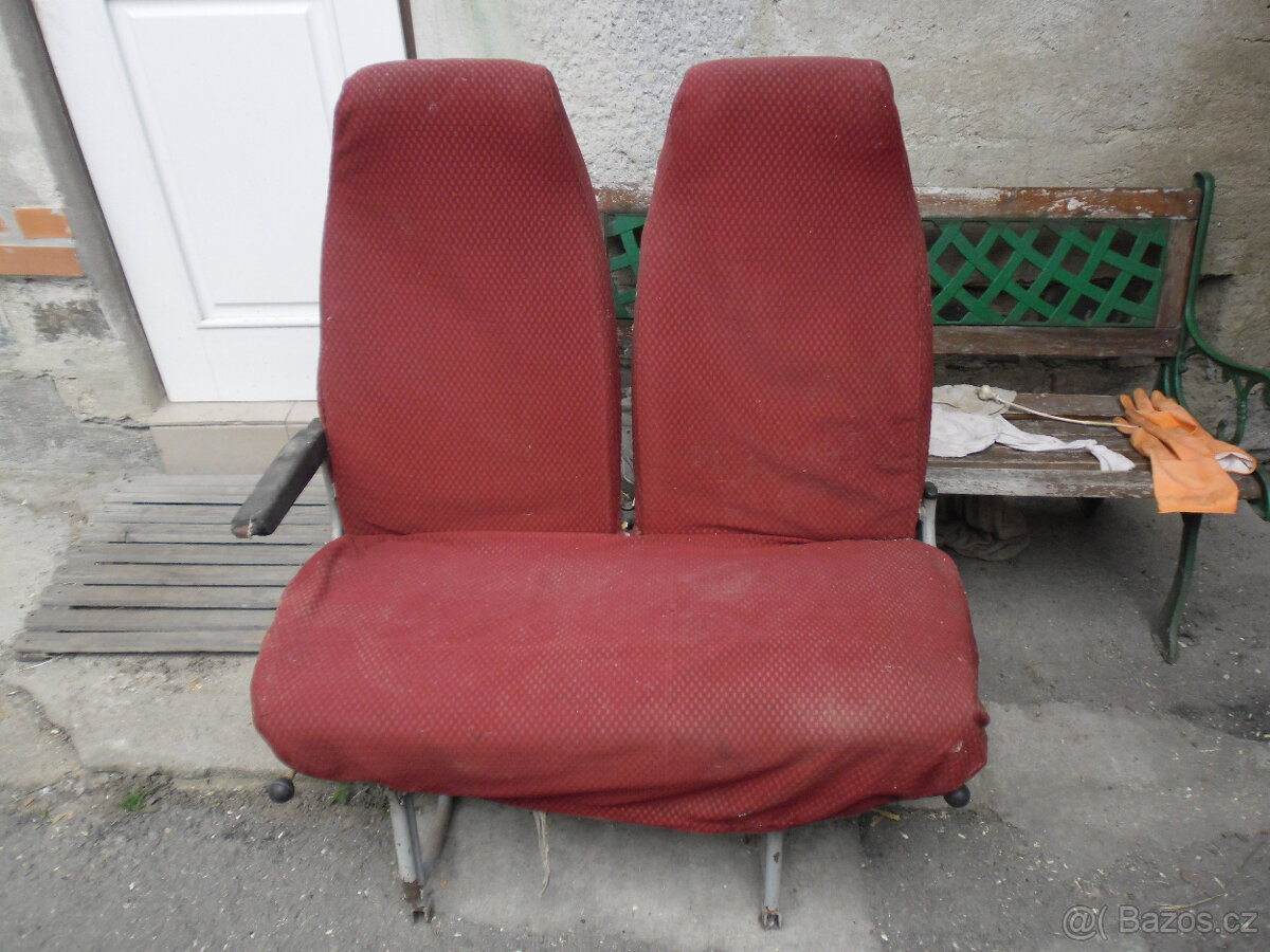 Karosa 735