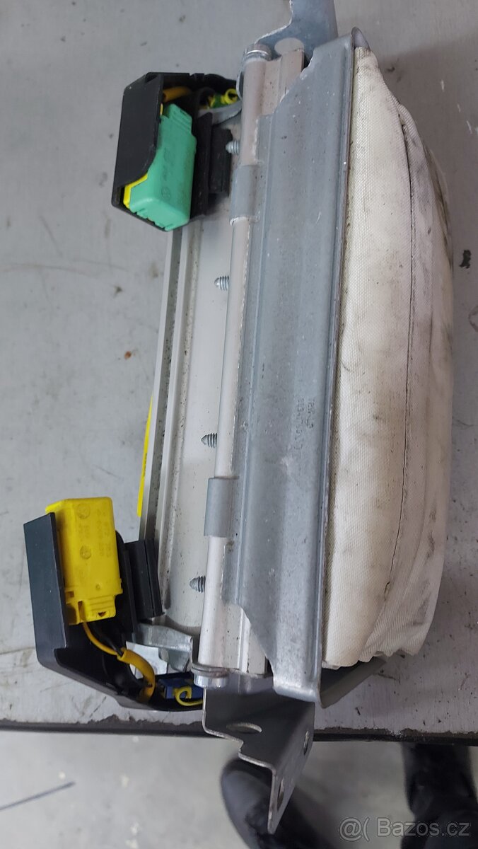 Vw touareg 7l r.v 2008 airbag spolujezdce