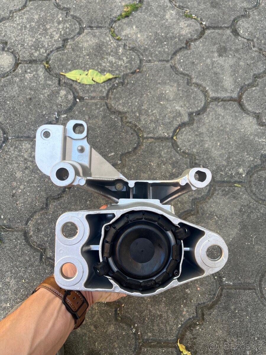 Silentblock motoru - Renault, Dacia Duster, Logan