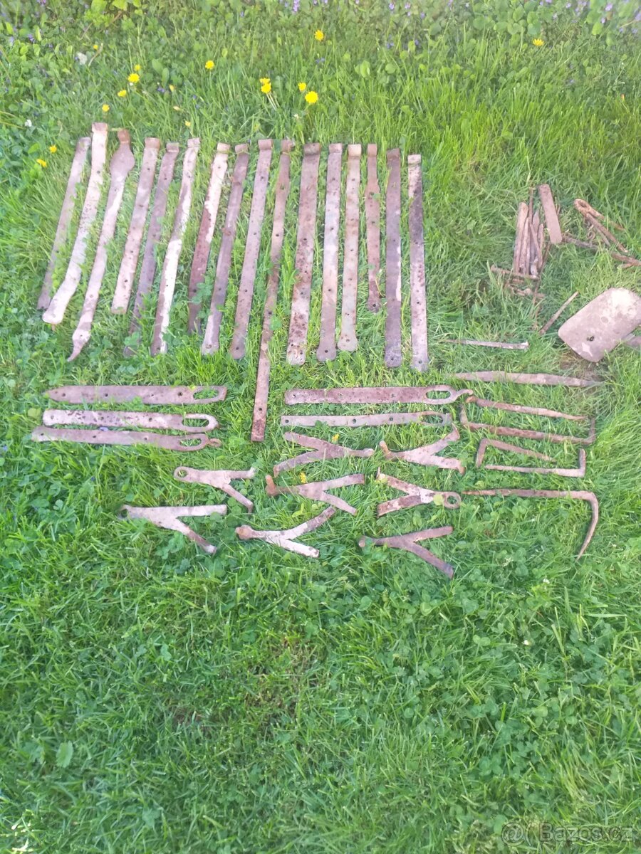RUČNĚ KOVANÉ PANTY 19.STOLETÍ