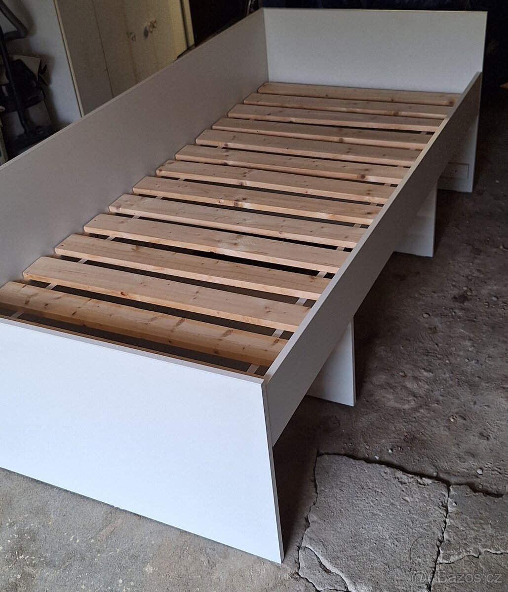 Postel 90×200 včetně matrace z Jysku