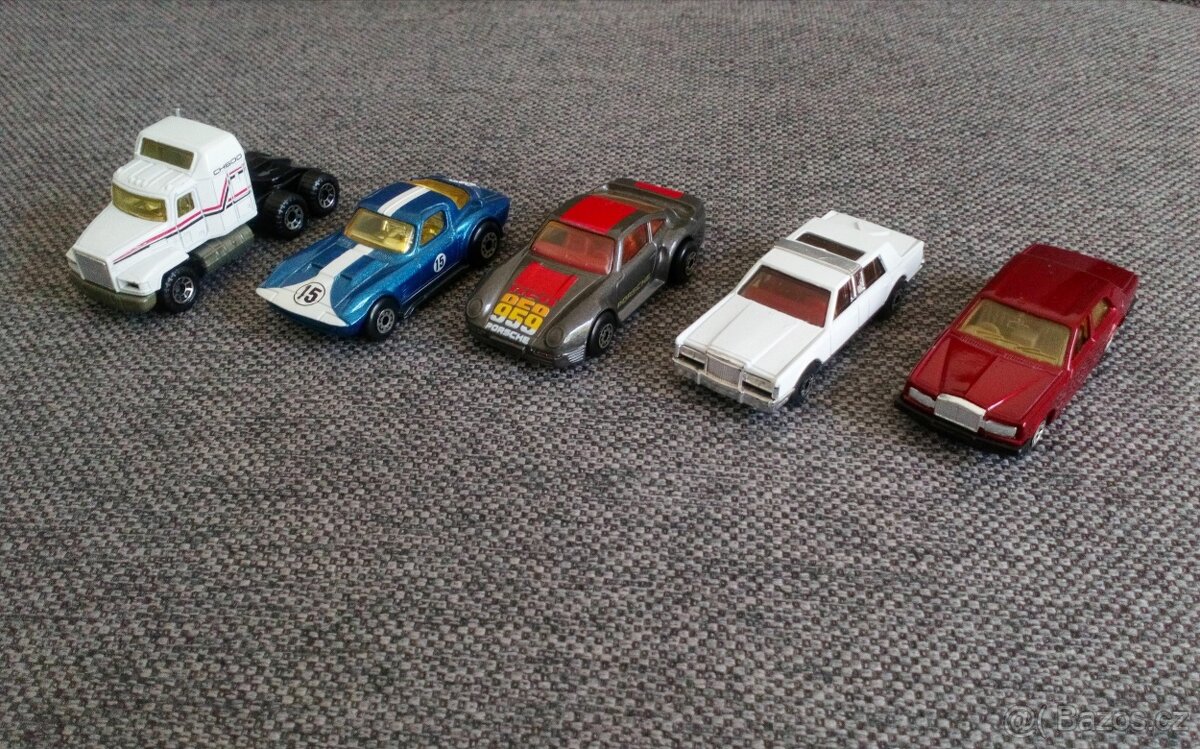 Matchbox (Mack CH600, Lincoln, Porsche, Rolls Royce, Corve)