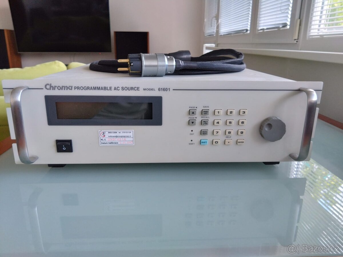 Chroma 61601 - programovatelný střídavý zdroj