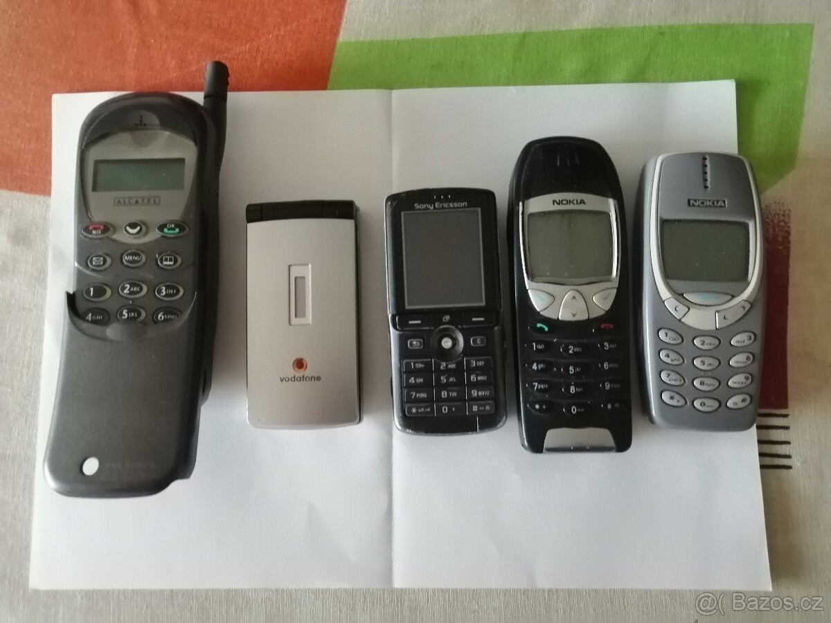 Staré mobily