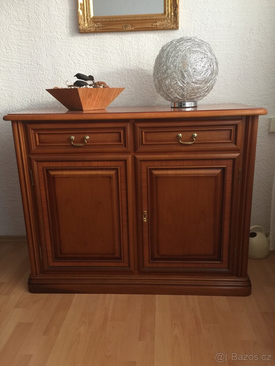 Komoda styl.