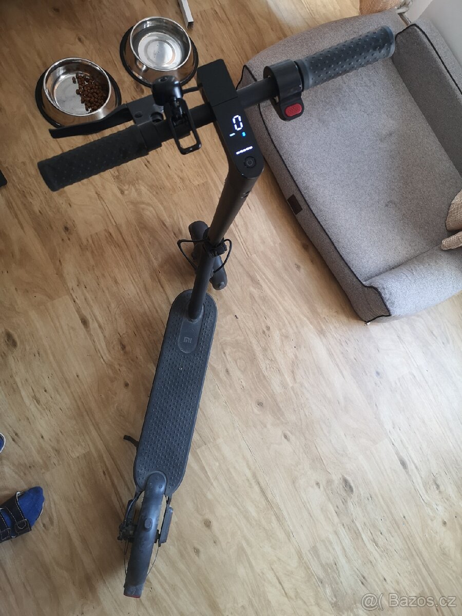 Elektrická koloběžka Xiaomi mi scooter pro 2