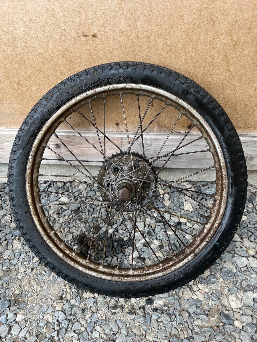 Pérák nebo ČZ 150C