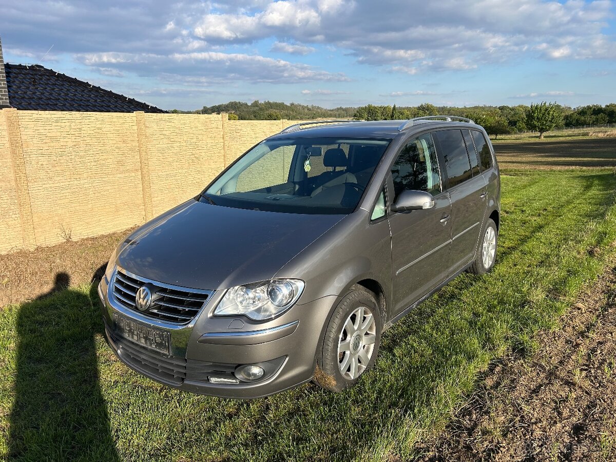 VW TOURAN 1.9 TDI R.v.2008 Navi Digi klima
