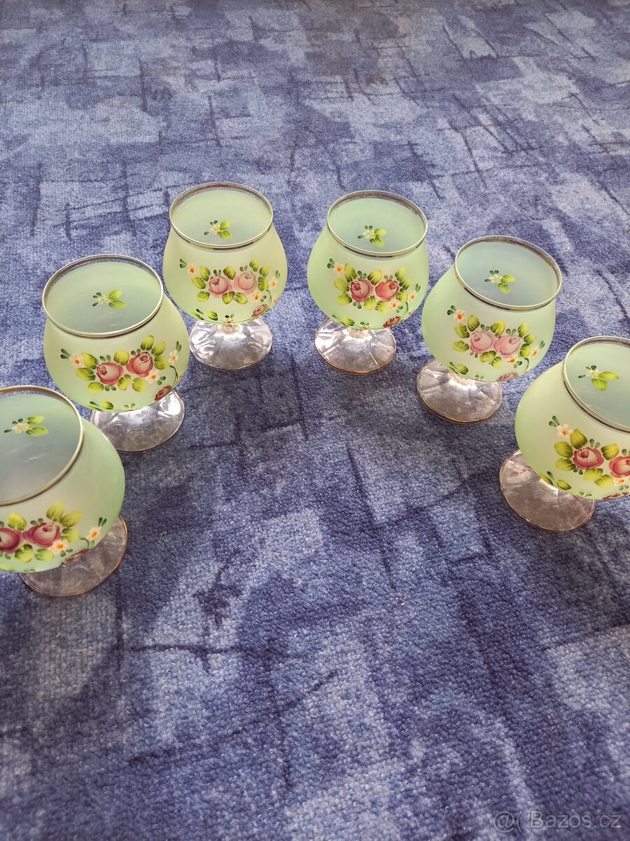 Skleníčky na nožičce