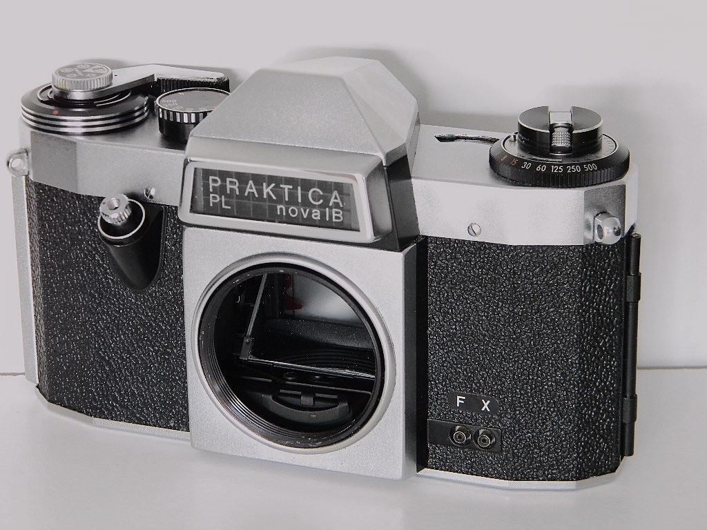 Praktica PL Nova IB