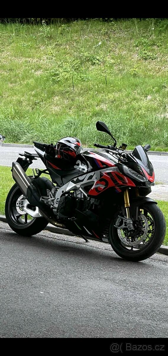 Aprilia tuono V4 1100 factory doplňky v hodnotě 60tis
