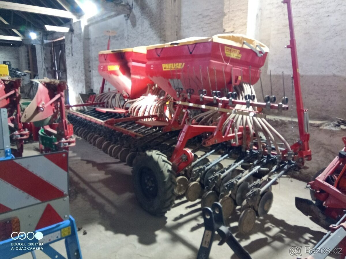 Secí stroj Pneusej 6m
