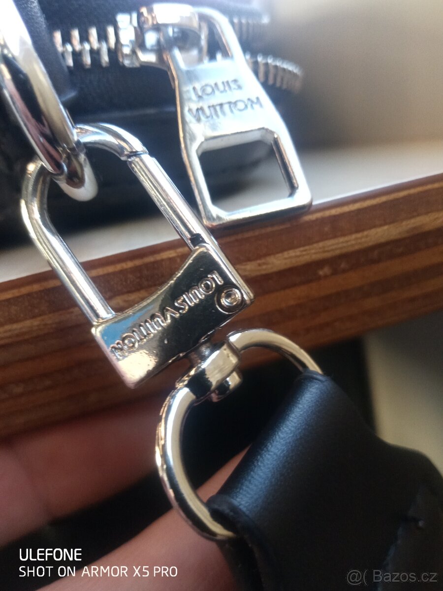 Louis Vuitton Bag Black