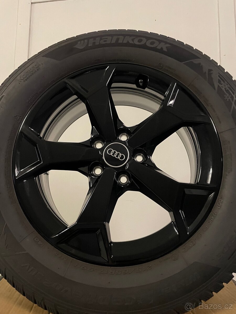 Original zimni alu Audi Q3 5x112 + 215/65/17 98%