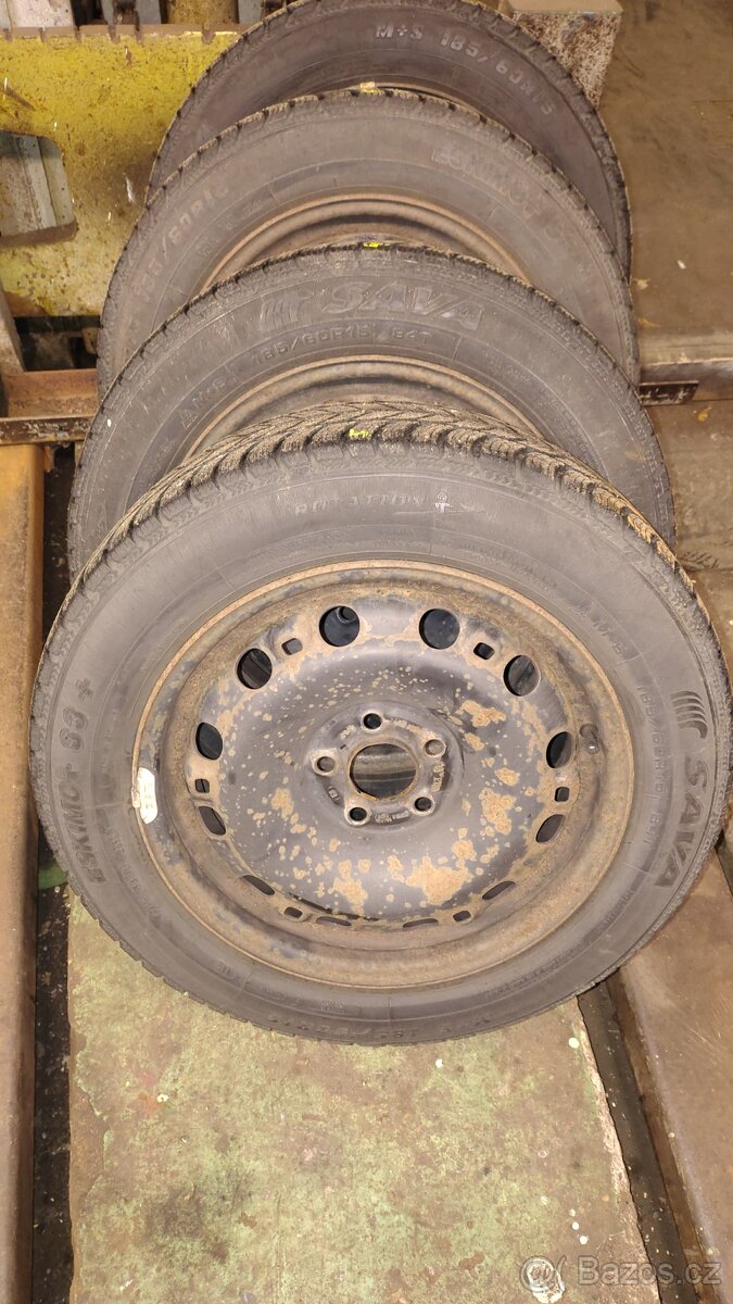 Zimní sada pneu Sava 185/60 r15 na diskách