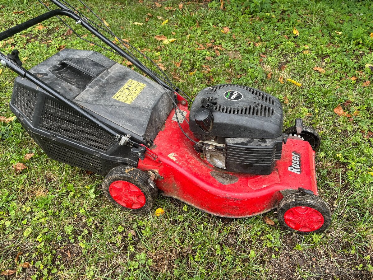 Benzínová sekačka s pojezdem R 484 TR