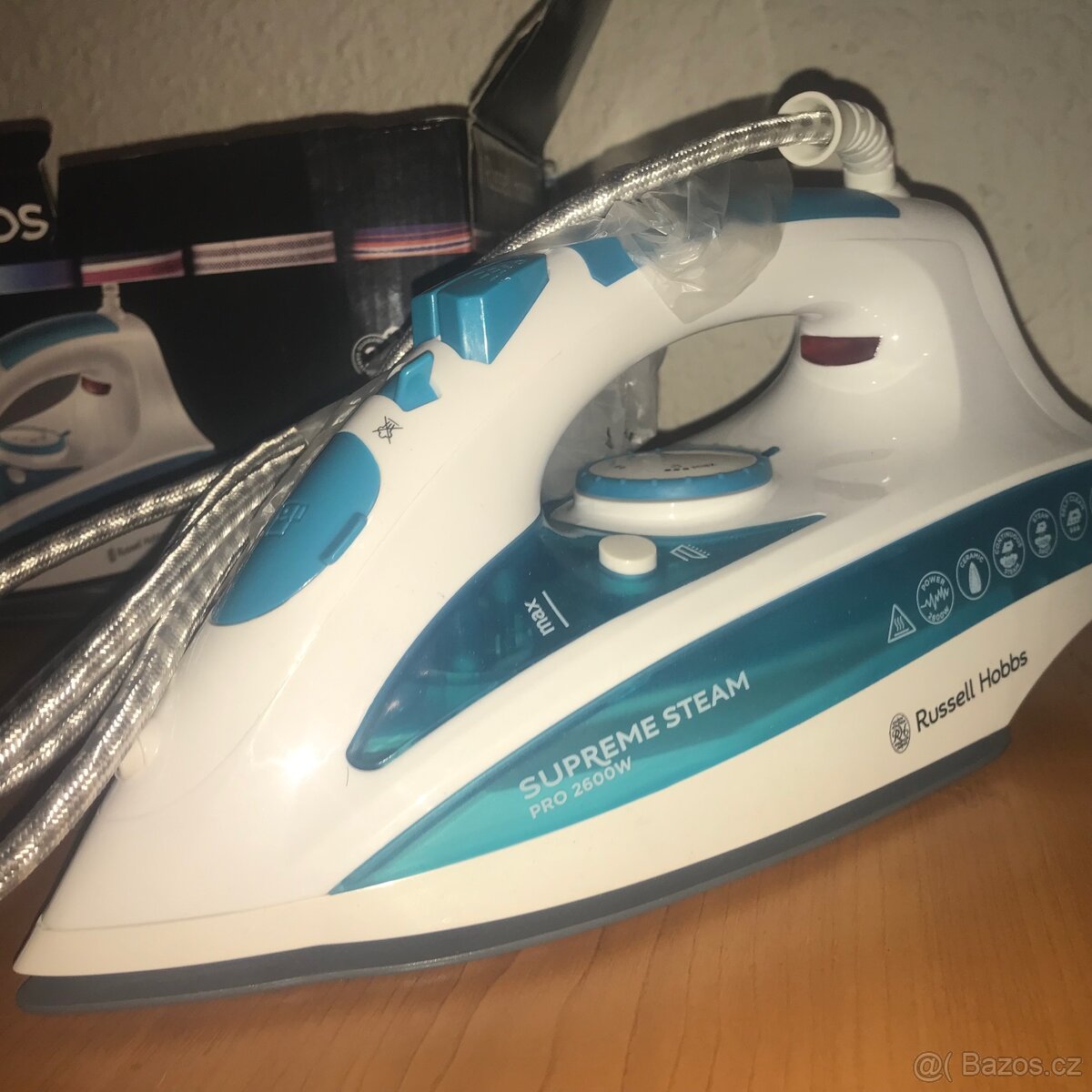 Nová napařovací žehlička