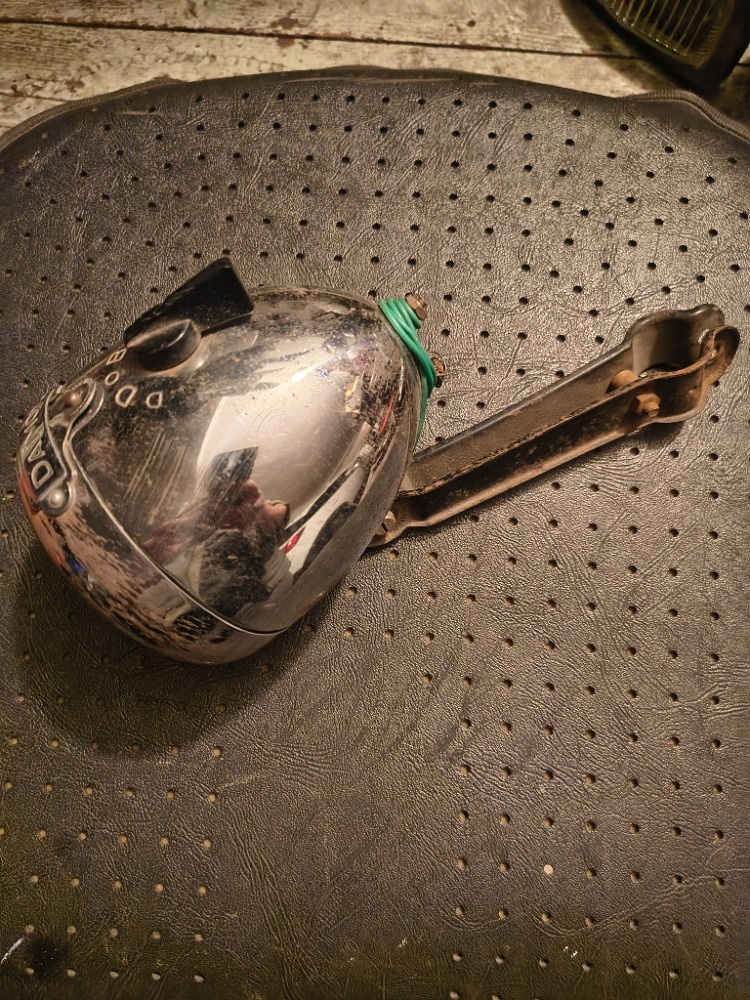 Stadion S11 originál světlo, původní chrom