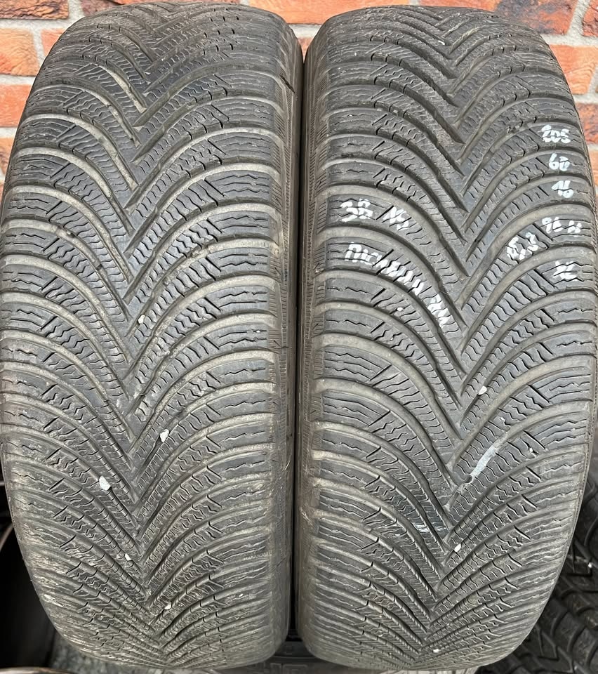 205/60 R16 96H XL zimní pneumatiky Michelin A4 (3815)