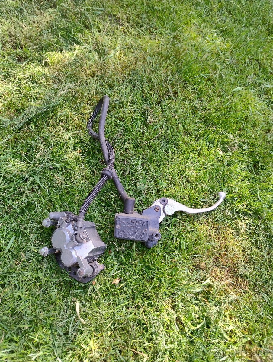 Brzdova pumpa. Třmen. Kawasaki er5