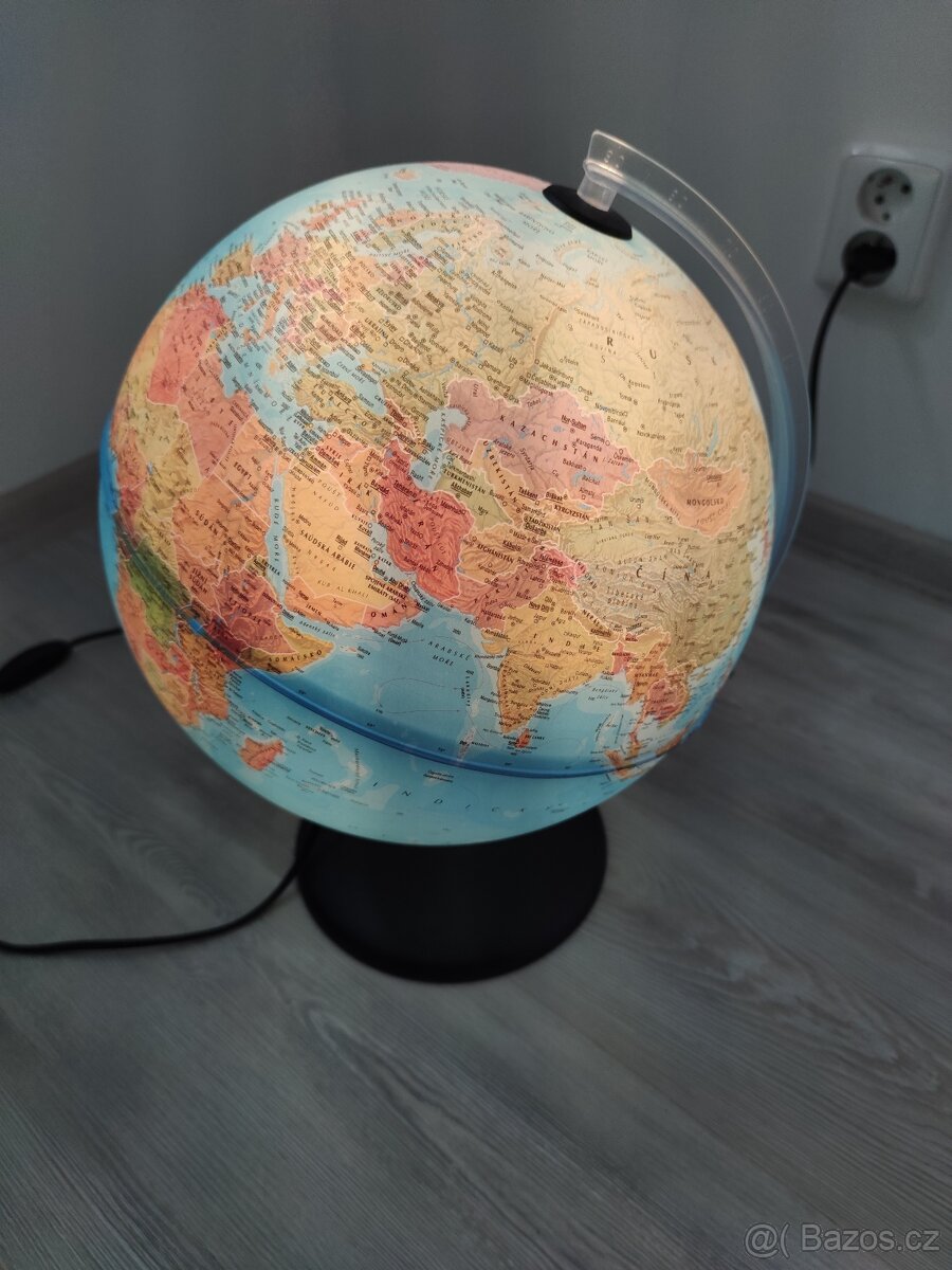 Prodám svítící globus