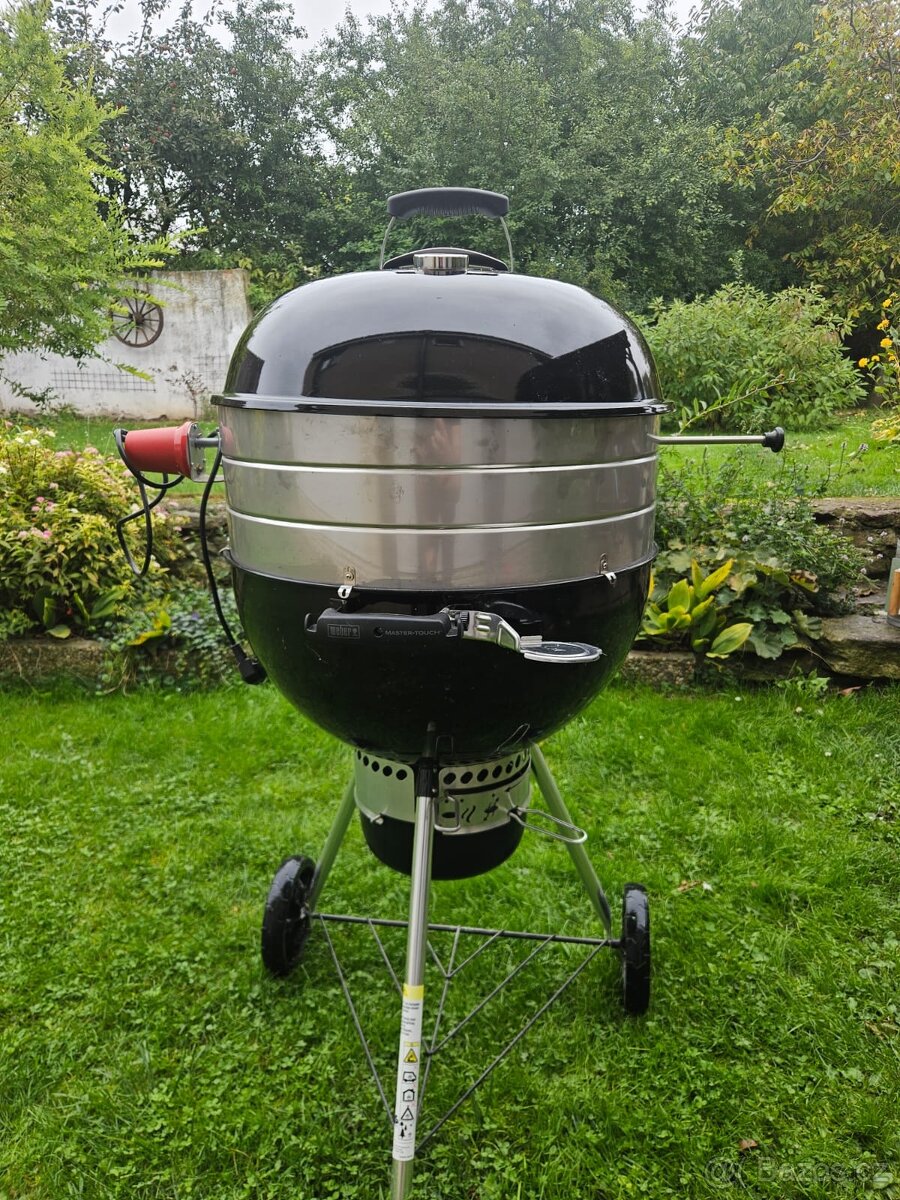 Gril Weber c 5750 s nástavcem