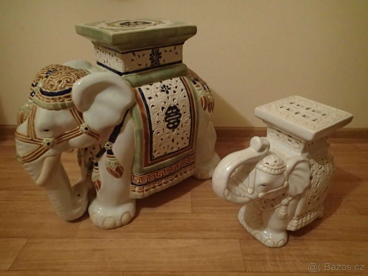 Stojánek, stojan, keramický slon