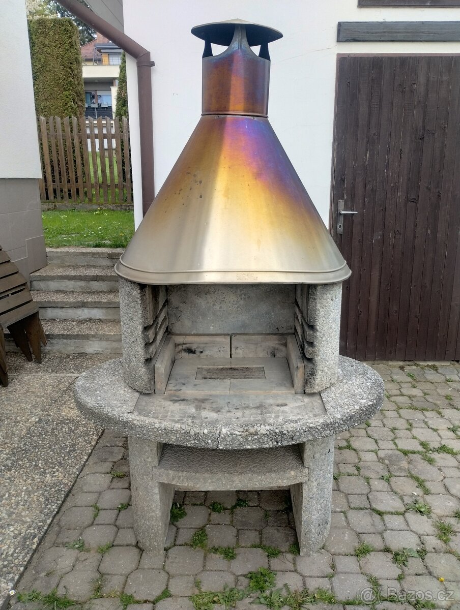 Betonový gril