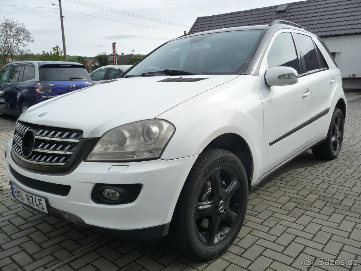 Mercedes Benz ML 320 CDi 185kw koupeno v čr servisní knížka