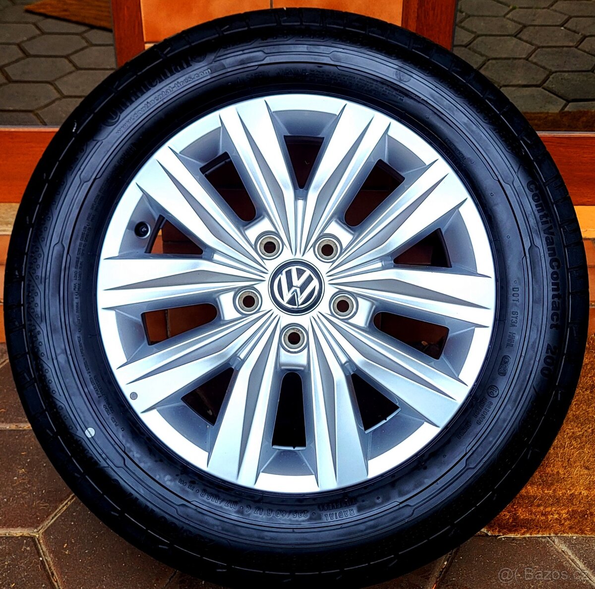 alu R17 5x120 orig. VW Crafter, pneu 235/60C, ako NOVÉ