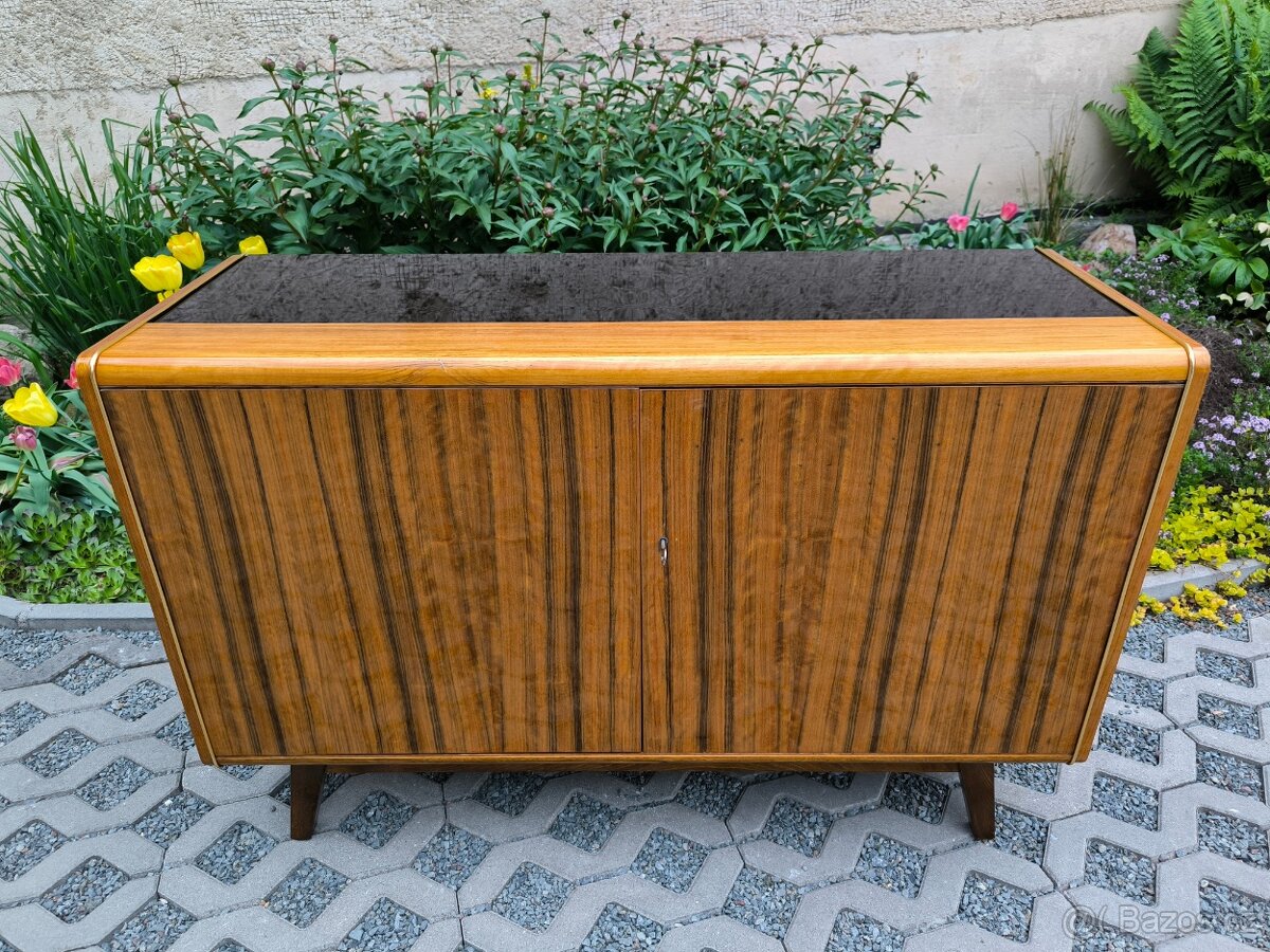 Retro komoda Jitona - Landsman a Nepožitek - Brusel