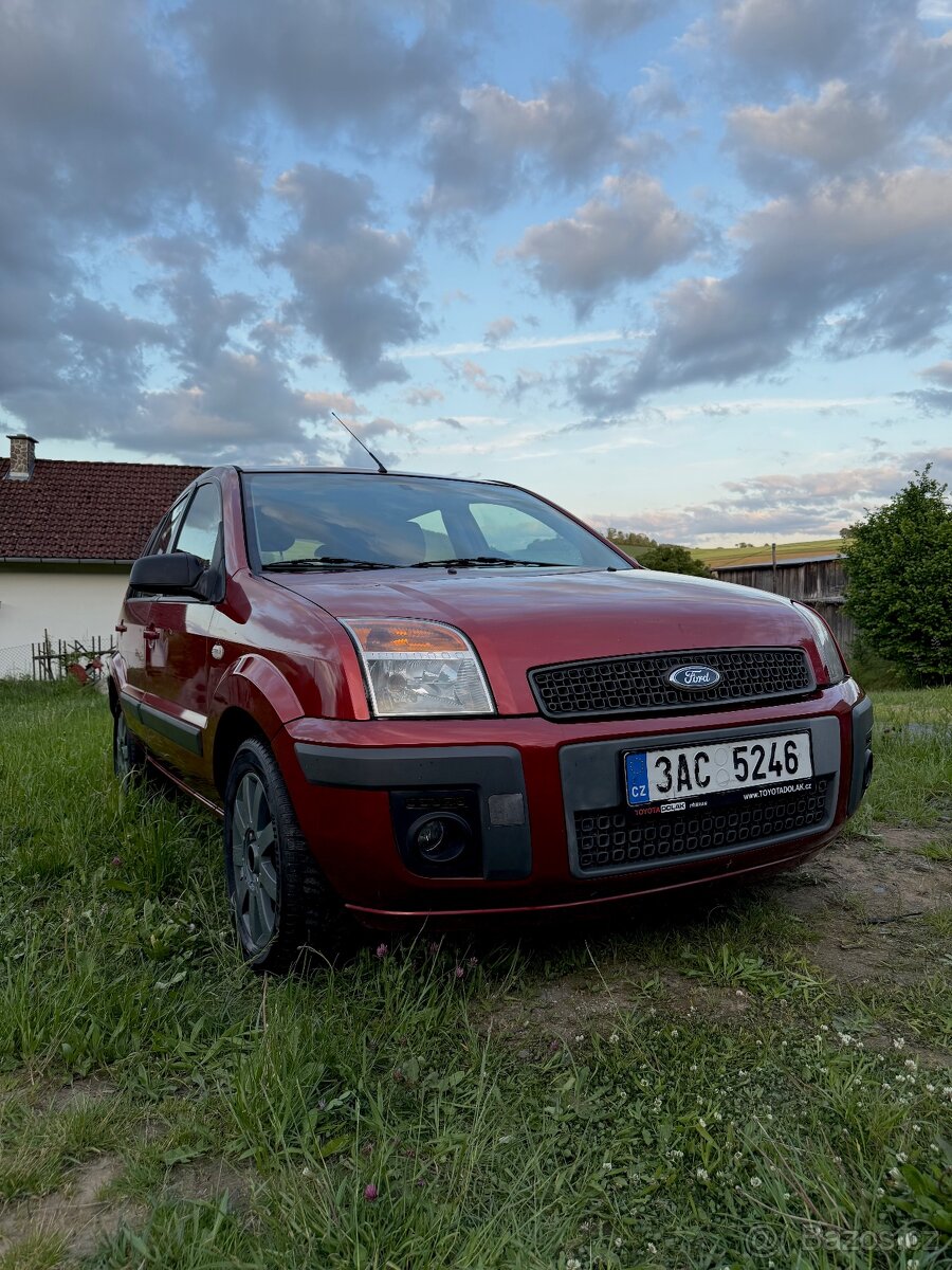 Ford fusion 1.4i 59kw po 1. Provozovateli