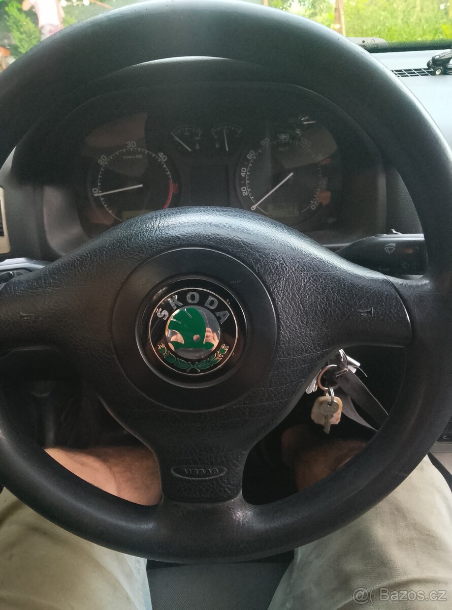 Octavia 1 rs-volant