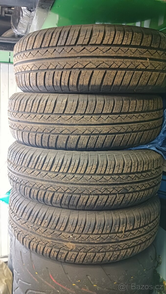 Pneu Barum 175/70/13 pěkné