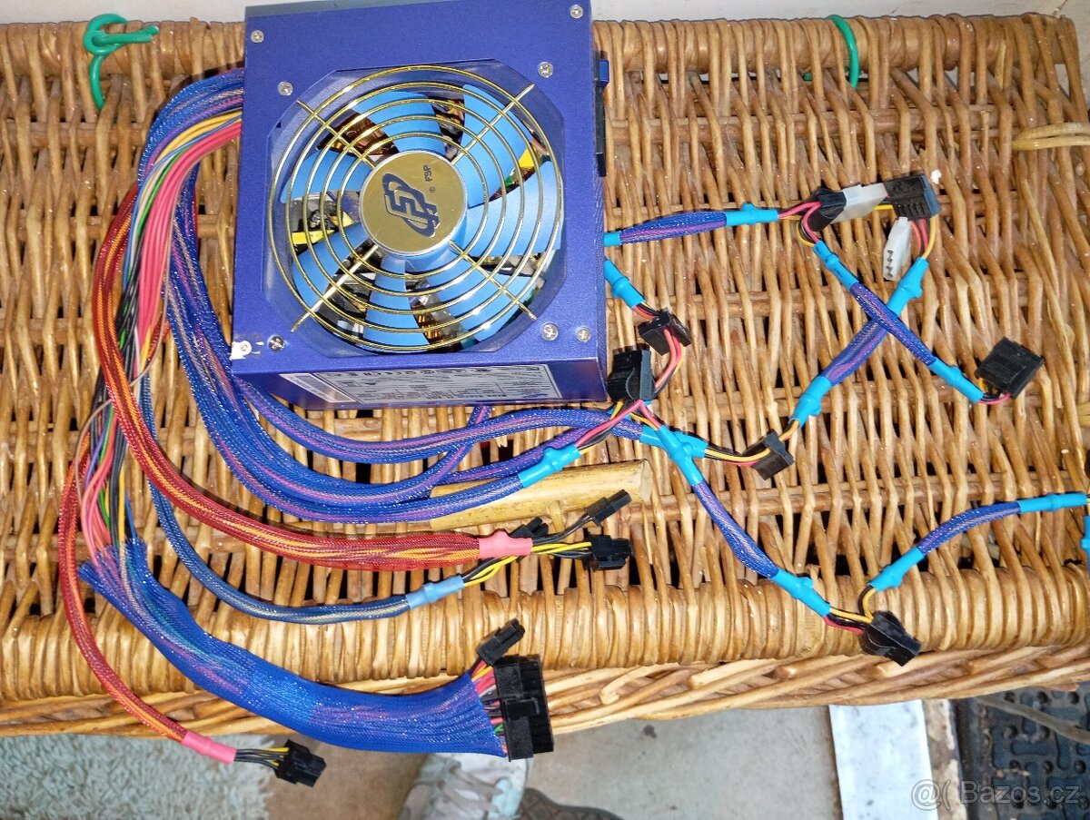 ATX zdroj Blue Storm II 530 Wattů