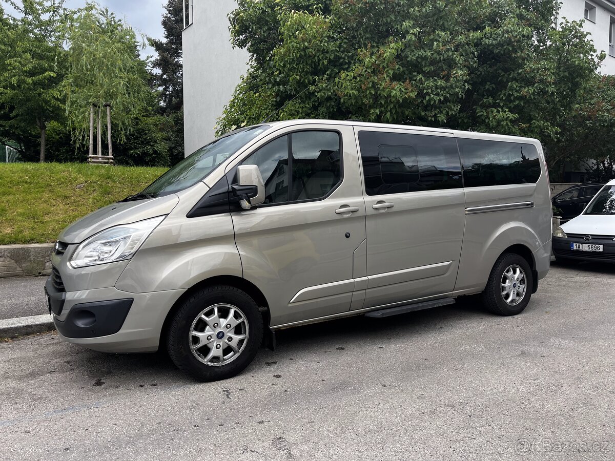 Ford Tourneo Custom 2.2tdci 114kW 8-MÍST, L2H1 - Nová cena