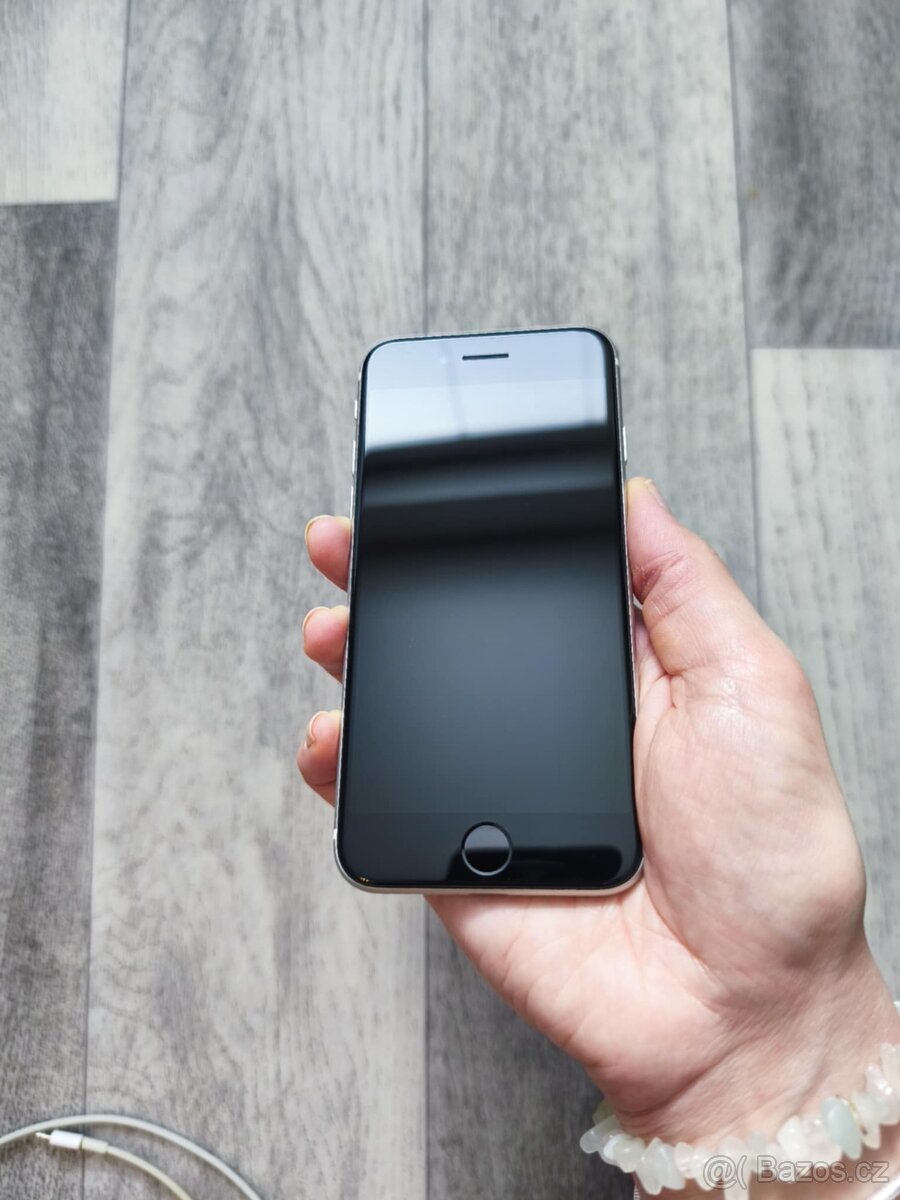 IPhone SE 128Gb