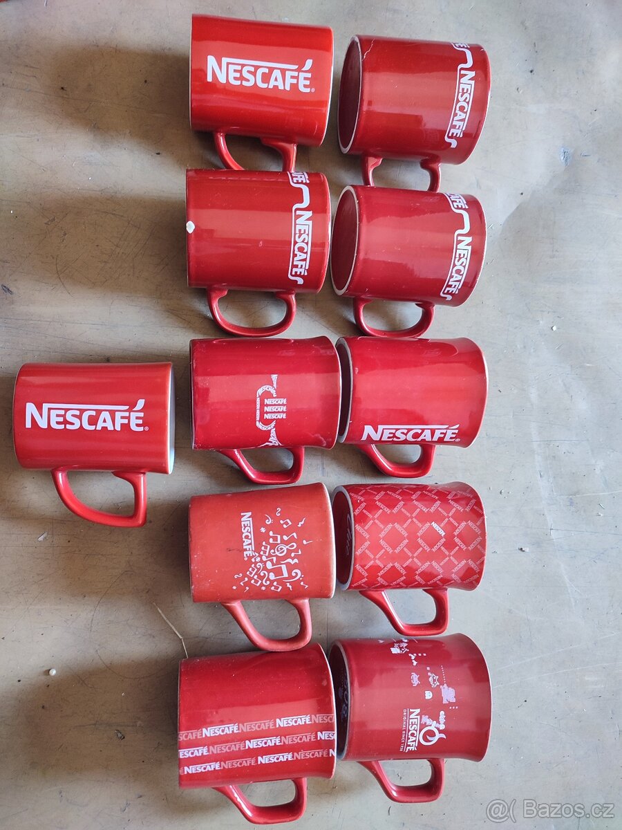 Hrnky Nescafé jen celek