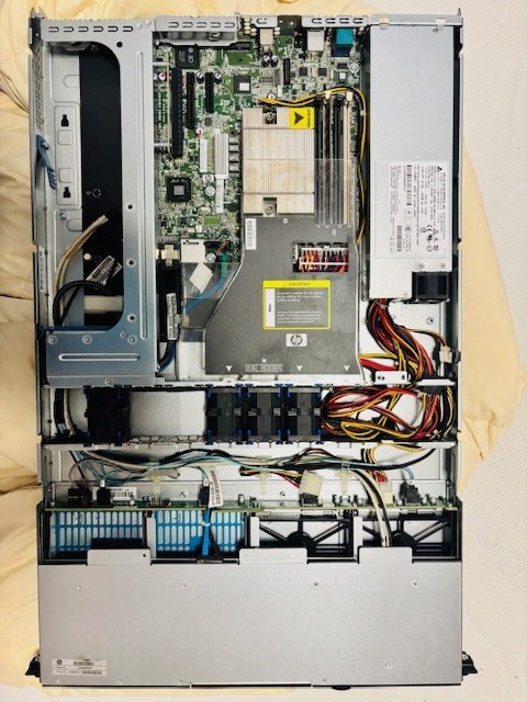 HP ProLiant DL120 Gen7 – Xeon, 4 GB ECC RAM – 1U server