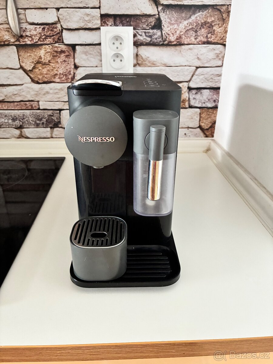 DeLonghi Nespresso Lattissima One EN 510.B