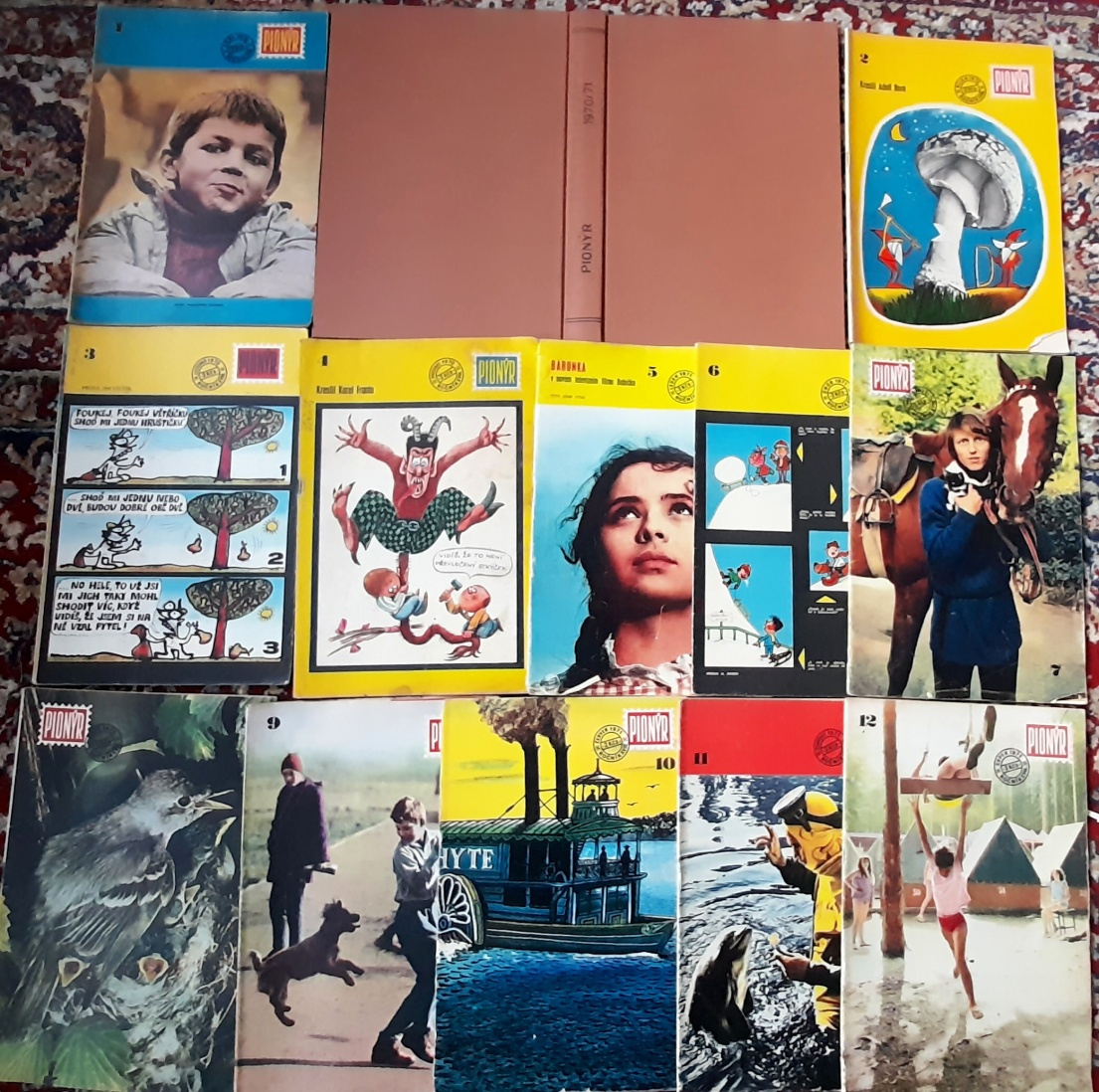 Pionýr kompletní ročník XVIII. 1970/71 + desky, il Zd.Burian