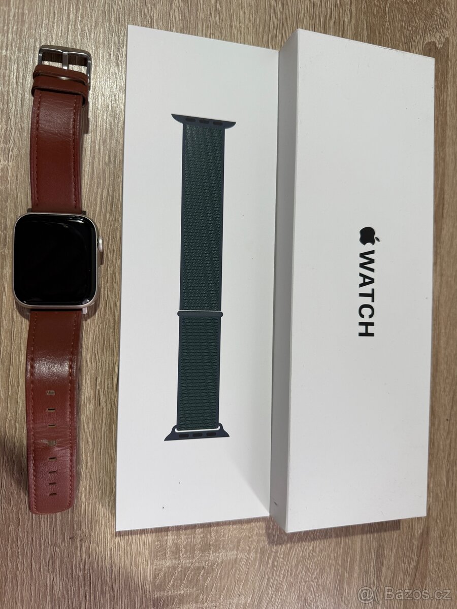 Apple Watch SE 2 44 mm, wifi bílá