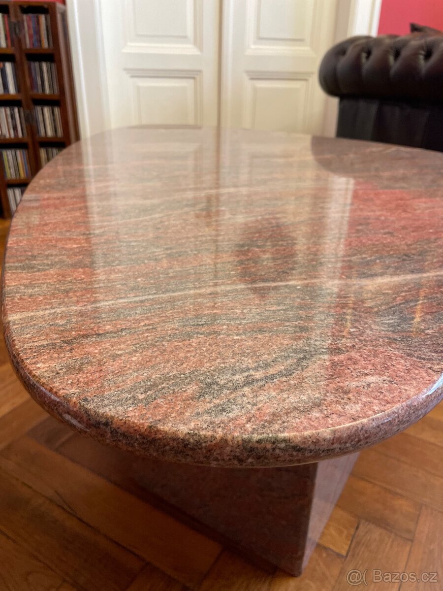 Stůl krásná žula multicolor RED leštěný
