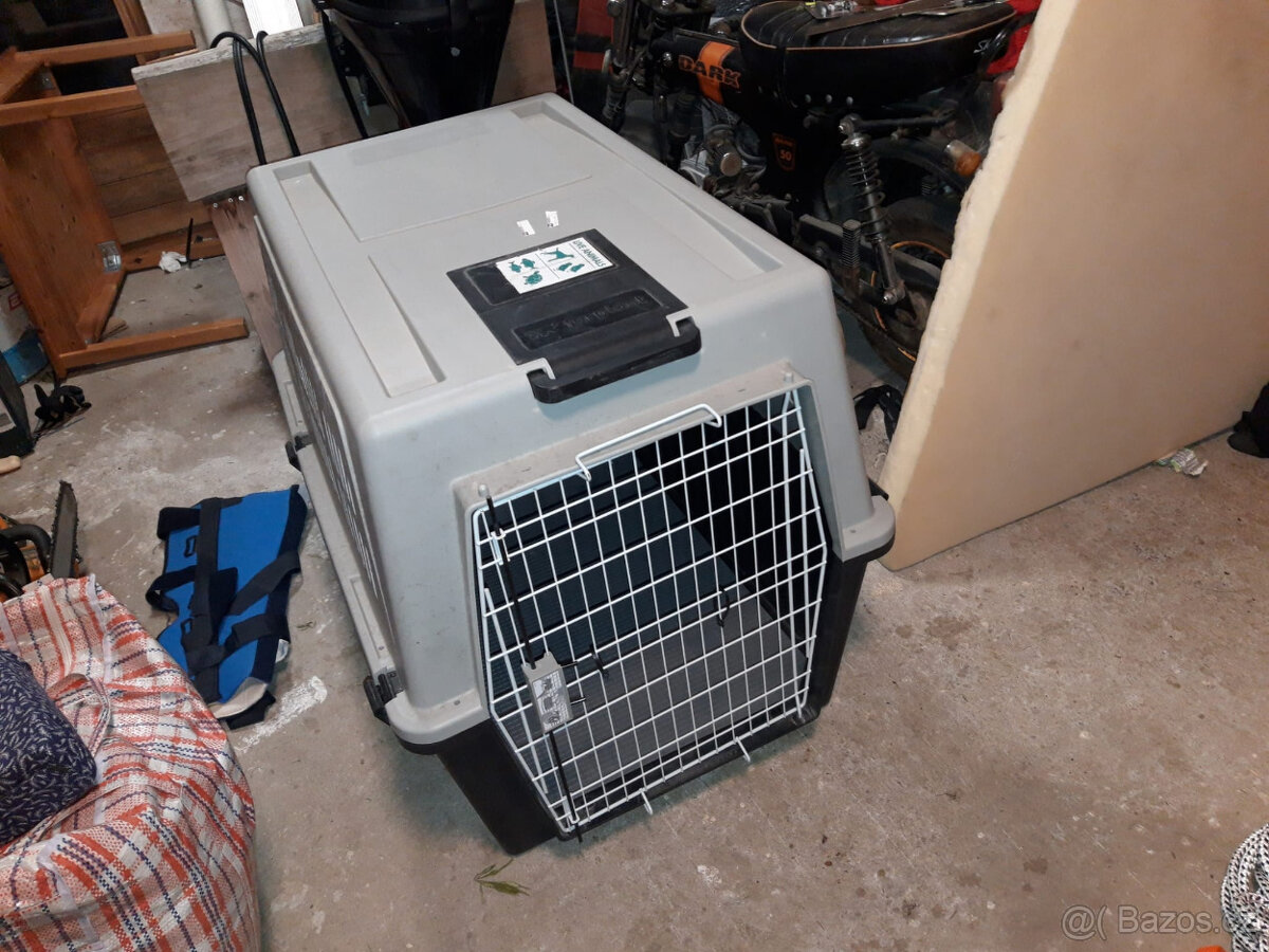 Klec pro psa do letadla