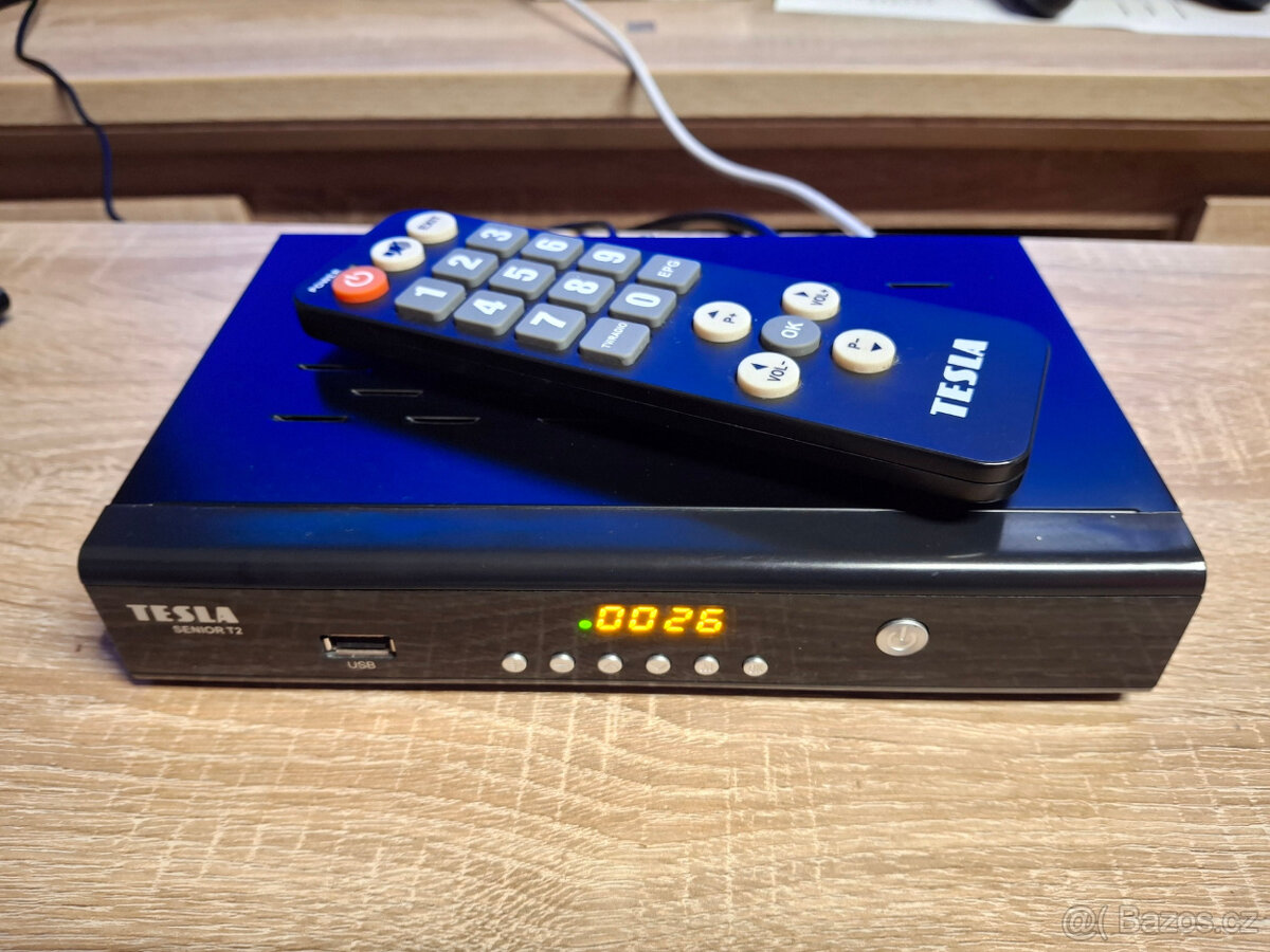 DVB-T2 set-top-box TESLA Senior T2 s ovladačem