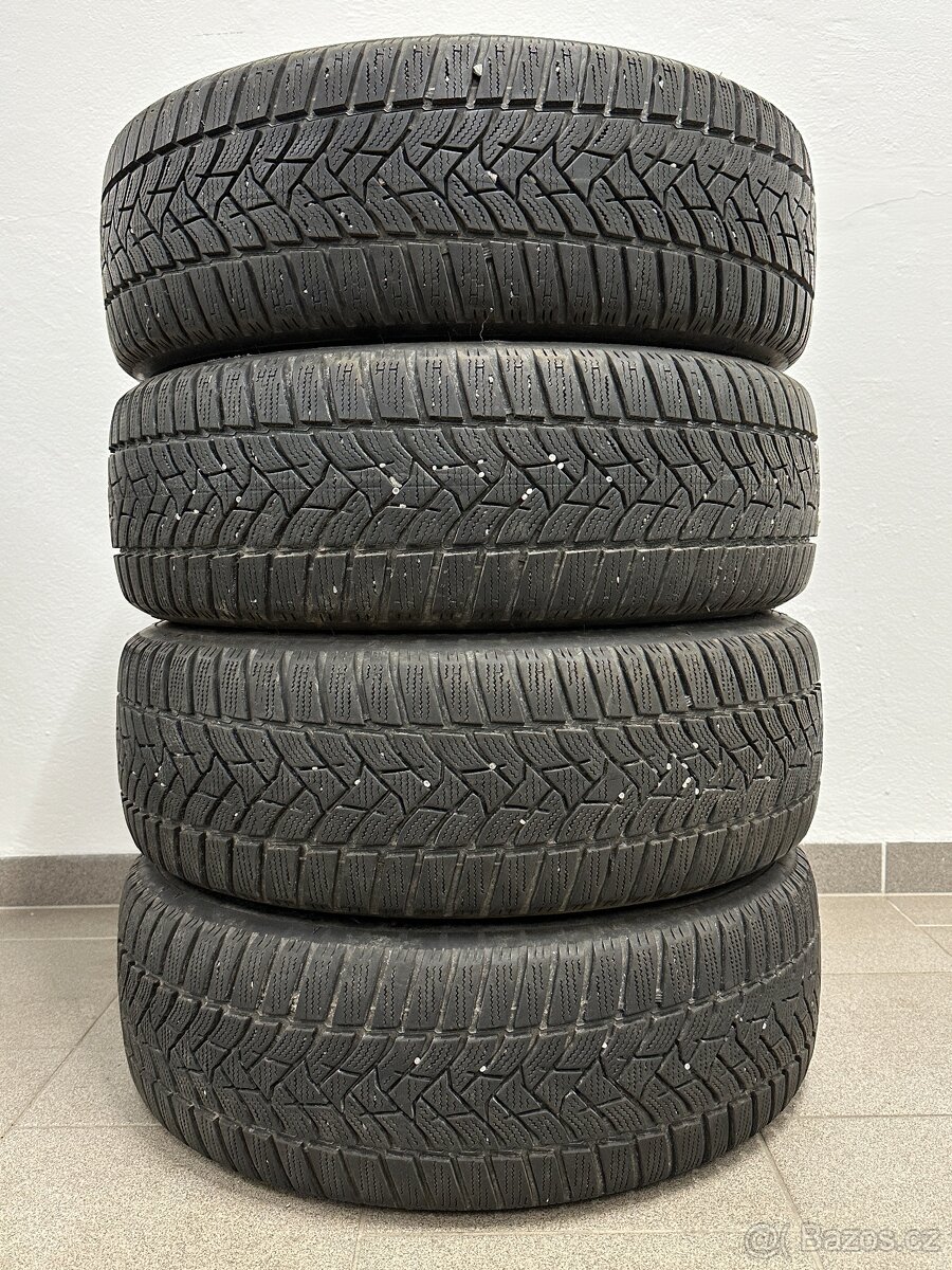 4 ks zimních pneu 205/55/16 Dunlop Winter Sport 5