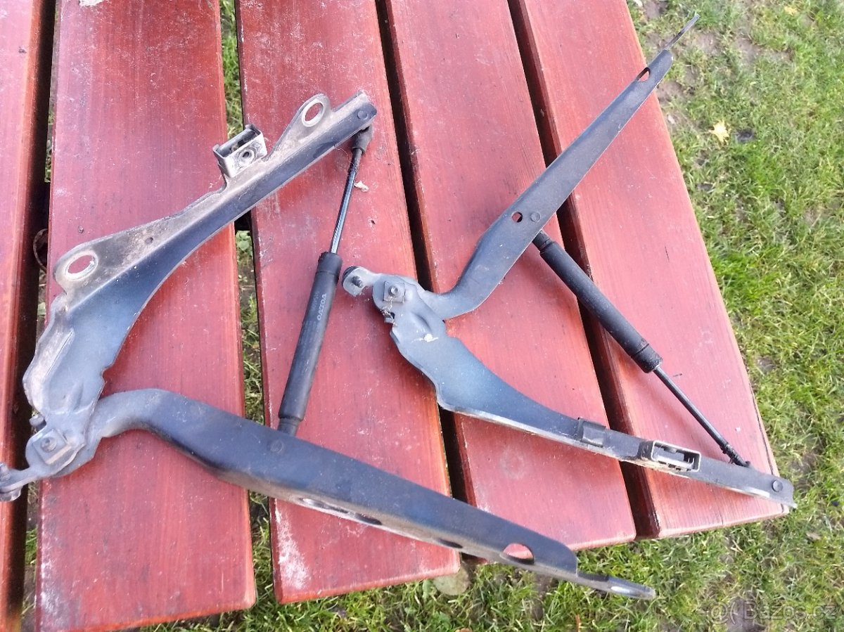 VOLVO  V70 , XC70 , S60