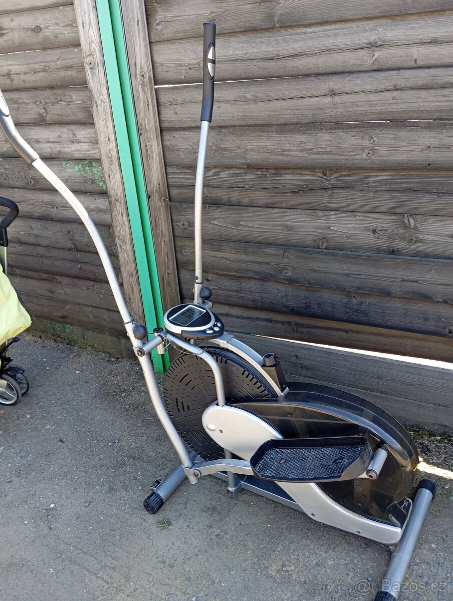 Orbitrek-eliptický trenažér