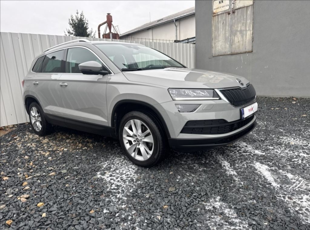 Prodávám Škoda Karoq 1,5 TSI STYLE ACC DPH 1.maj ČR