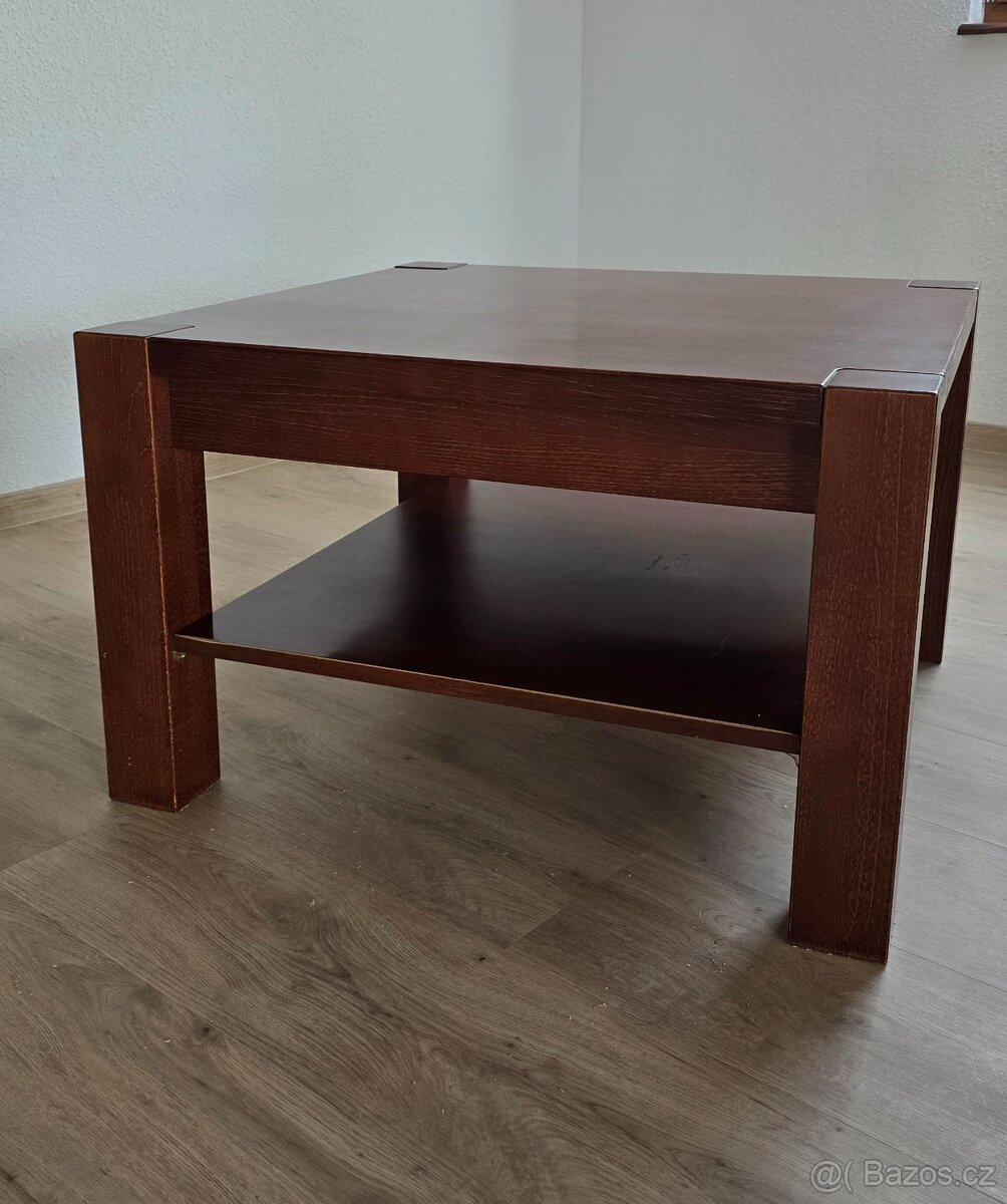 TON-jídelní stůl a konferenční stůl